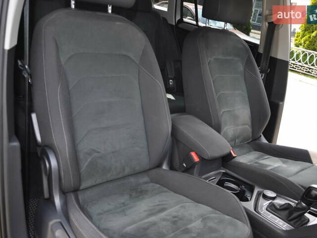 Сірий Фольксваген Тігуан, об'ємом двигуна 1.98 л та пробігом 174 тис. км за 20300 $, фото 24 на Automoto.ua