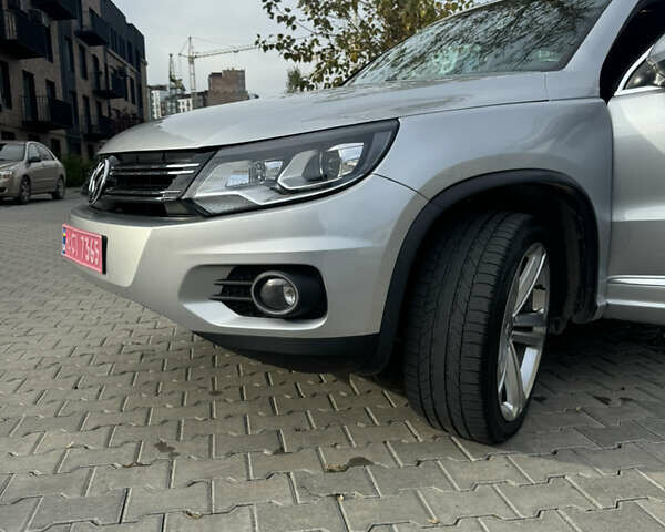 Сірий Фольксваген Тігуан, об'ємом двигуна 2 л та пробігом 175 тис. км за 12750 $, фото 9 на Automoto.ua