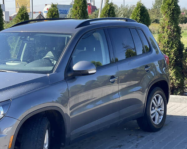 Сірий Фольксваген Тігуан, об'ємом двигуна 1.98 л та пробігом 148 тис. км за 13000 $, фото 6 на Automoto.ua