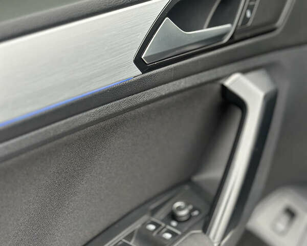 Серый Фольксваген Тигуан, объемом двигателя 1.98 л и пробегом 115 тыс. км за 23300 $, фото 34 на Automoto.ua