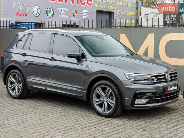 Серый Фольксваген Тигуан, объемом двигателя 1.98 л и пробегом 124 тыс. км за 25700 $, фото 2 на Automoto.ua