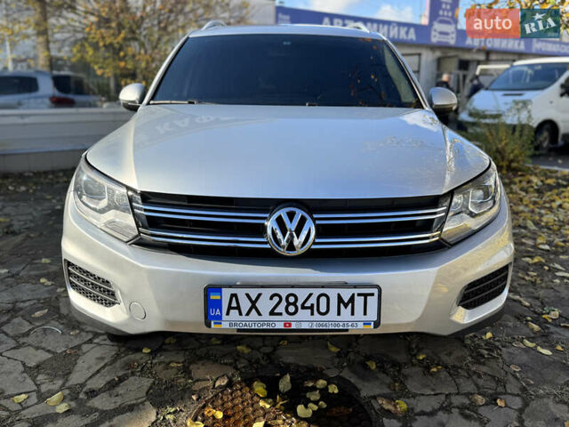 Серый Фольксваген Тигуан, объемом двигателя 1.98 л и пробегом 115 тыс. км за 12999 $, фото 3 на Automoto.ua