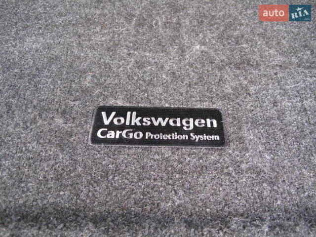 Серый Фольксваген Тигуан, объемом двигателя 2 л и пробегом 186 тыс. км за 14900 $, фото 53 на Automoto.ua