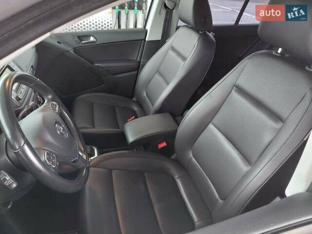 Серый Фольксваген Тигуан, объемом двигателя 1.98 л и пробегом 143 тыс. км за 12950 $, фото 8 на Automoto.ua