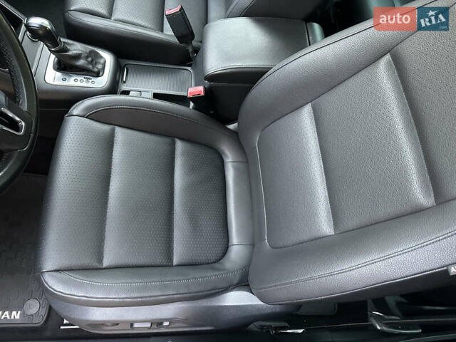 Серый Фольксваген Тигуан, объемом двигателя 1.98 л и пробегом 105 тыс. км за 15400 $, фото 13 на Automoto.ua