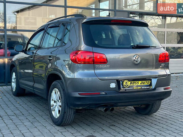 Серый Фольксваген Тигуан, объемом двигателя 2 л и пробегом 193 тыс. км за 13700 $, фото 4 на Automoto.ua