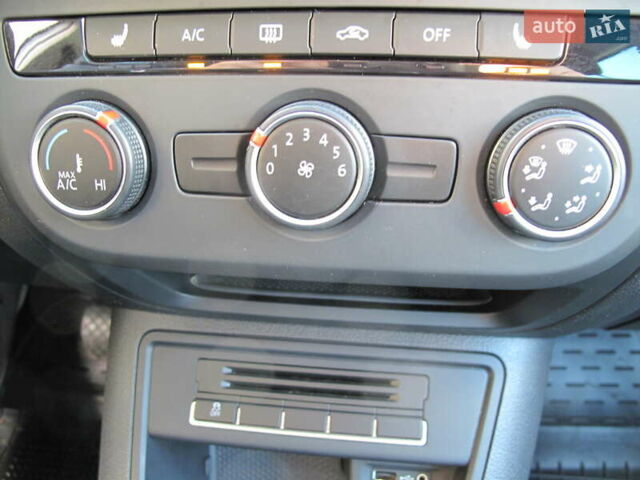 Серый Фольксваген Тигуан, объемом двигателя 2 л и пробегом 186 тыс. км за 14900 $, фото 79 на Automoto.ua