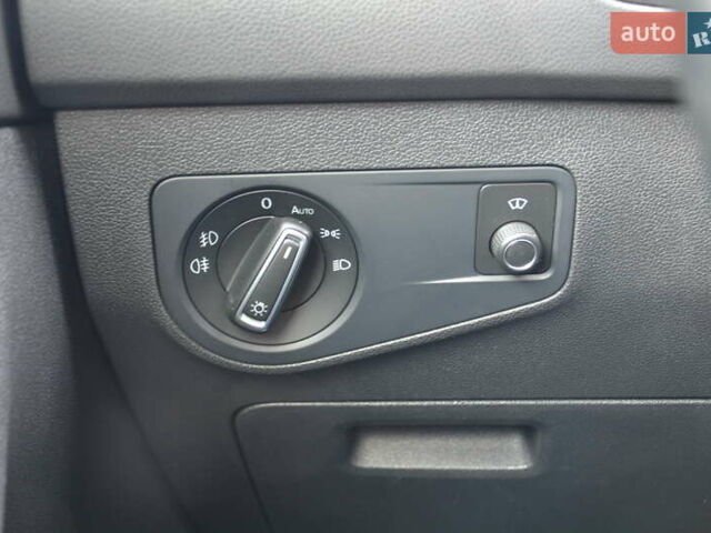 Серый Фольксваген Тигуан, объемом двигателя 2 л и пробегом 245 тыс. км за 26999 $, фото 33 на Automoto.ua