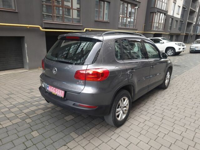 Сірий Фольксваген Тігуан, об'ємом двигуна 2 л та пробігом 193 тис. км за 12999 $, фото 3 на Automoto.ua