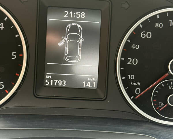 Сірий Фольксваген Тігуан, об'ємом двигуна 1.99 л та пробігом 51 тис. км за 17500 $, фото 11 на Automoto.ua