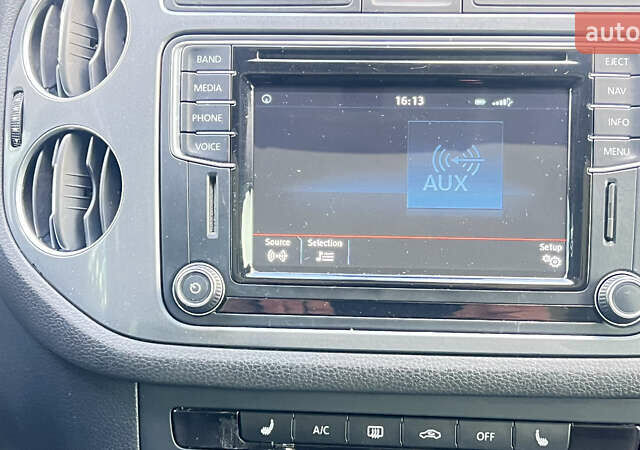 Сірий Фольксваген Тігуан, об'ємом двигуна 1.98 л та пробігом 124 тис. км за 13590 $, фото 22 на Automoto.ua