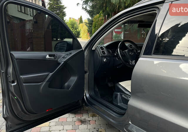 Сірий Фольксваген Тігуан, об'ємом двигуна 1.98 л та пробігом 234 тис. км за 9999 $, фото 26 на Automoto.ua