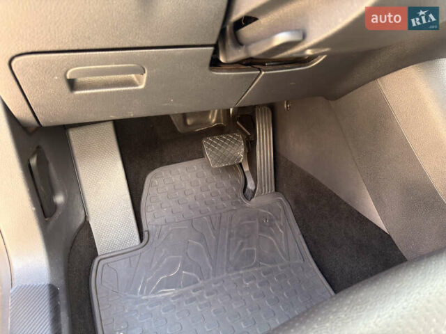 Серый Фольксваген Тигуан, объемом двигателя 1.98 л и пробегом 142 тыс. км за 12800 $, фото 29 на Automoto.ua