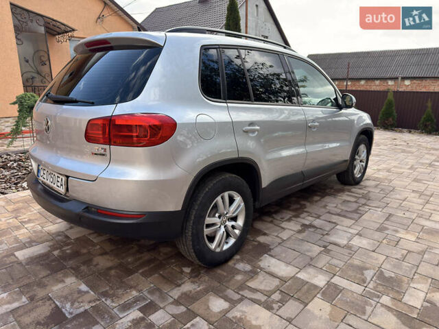 Серый Фольксваген Тигуан, объемом двигателя 1.98 л и пробегом 142 тыс. км за 12800 $, фото 4 на Automoto.ua
