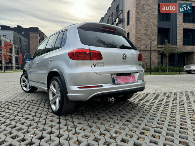 Сірий Фольксваген Тігуан, об'ємом двигуна 2 л та пробігом 175 тис. км за 12750 $, фото 29 на Automoto.ua