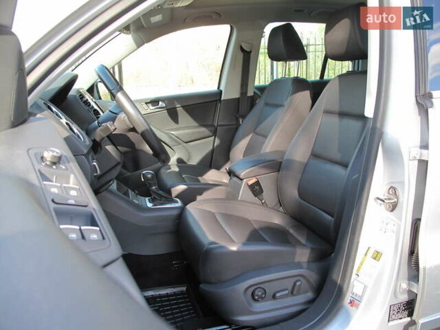 Серый Фольксваген Тигуан, объемом двигателя 2 л и пробегом 186 тыс. км за 14900 $, фото 23 на Automoto.ua