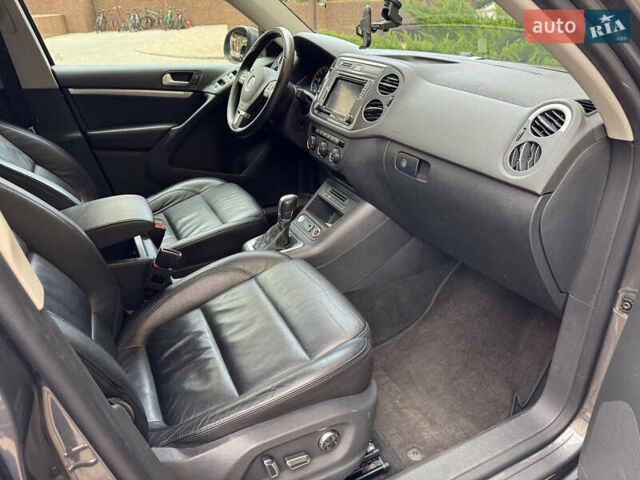 Серый Фольксваген Тигуан, объемом двигателя 1.97 л и пробегом 124 тыс. км за 17200 $, фото 27 на Automoto.ua