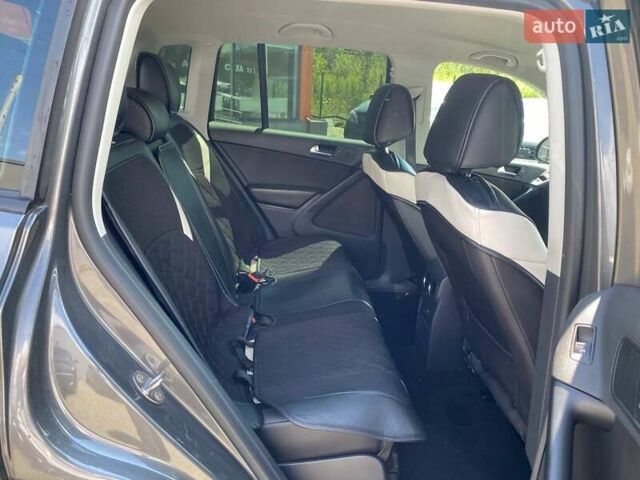 Серый Фольксваген Тигуан, объемом двигателя 1.98 л и пробегом 99 тыс. км за 12300 $, фото 20 на Automoto.ua