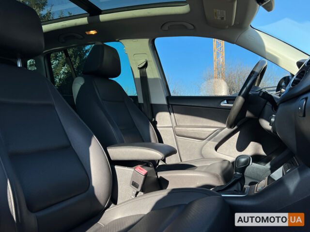 Сірий Фольксваген Тігуан, об'ємом двигуна 2 л та пробігом 137 тис. км за 16700 $, фото 9 на Automoto.ua