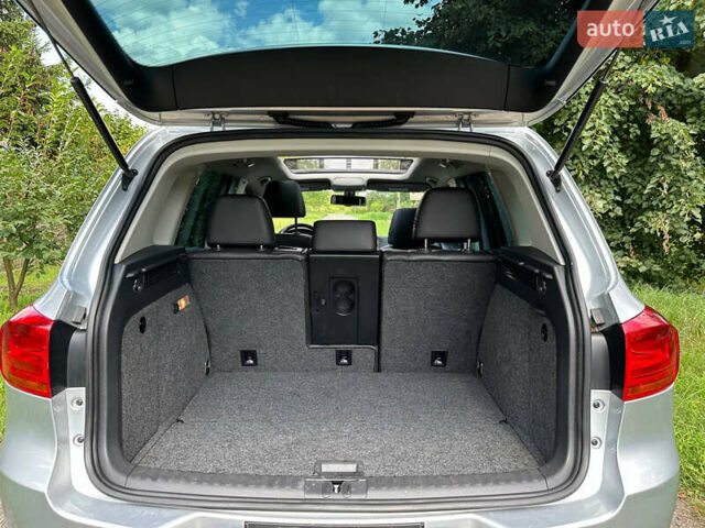 Серый Фольксваген Тигуан, объемом двигателя 2 л и пробегом 128 тыс. км за 15000 $, фото 9 на Automoto.ua