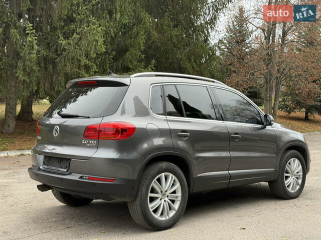 Сірий Фольксваген Тігуан, об'ємом двигуна 1.99 л та пробігом 51 тис. км за 17500 $, фото 2 на Automoto.ua