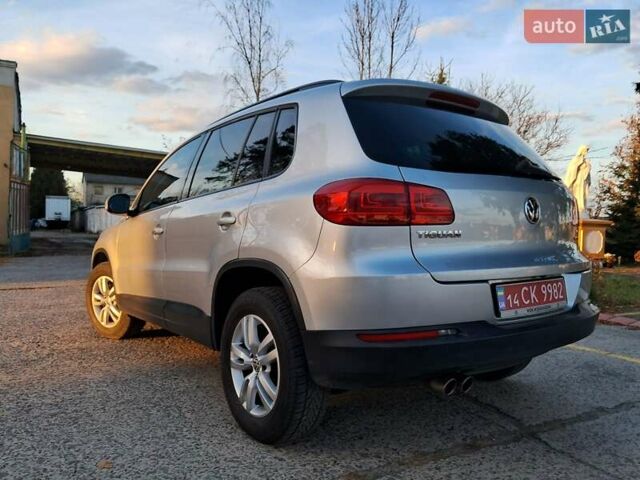 Сірий Фольксваген Тігуан, об'ємом двигуна 2 л та пробігом 190 тис. км за 11650 $, фото 41 на Automoto.ua
