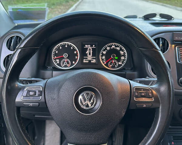 Сірий Фольксваген Тігуан, об'ємом двигуна 1.98 л та пробігом 68 тис. км за 13600 $, фото 15 на Automoto.ua