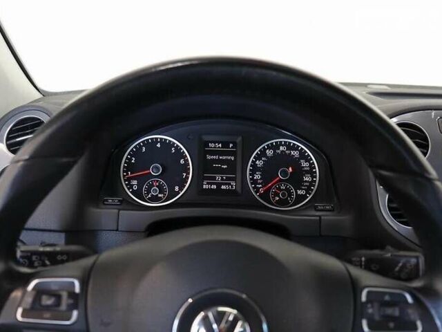 Серый Фольксваген Тигуан, объемом двигателя 2 л и пробегом 129 тыс. км за 3000 $, фото 13 на Automoto.ua