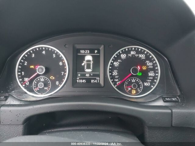 Сірий Фольксваген Тігуан, об'ємом двигуна 2 л та пробігом 151 тис. км за 10800 $, фото 7 на Automoto.ua