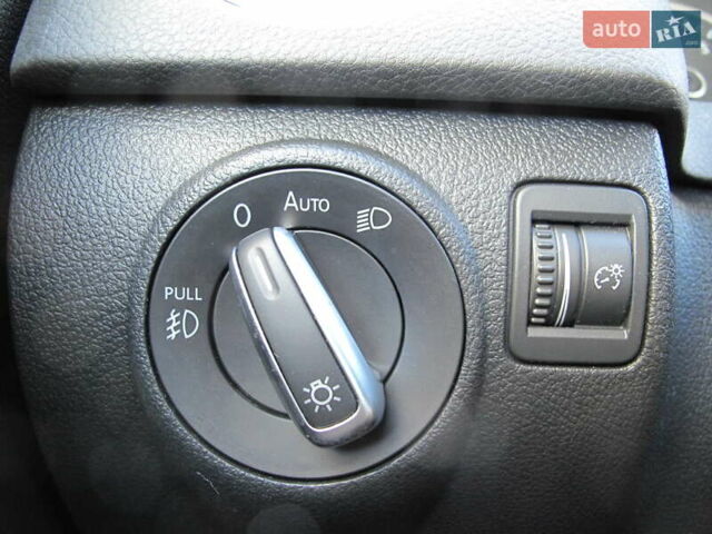 Серый Фольксваген Тигуан, объемом двигателя 2 л и пробегом 186 тыс. км за 14900 $, фото 72 на Automoto.ua