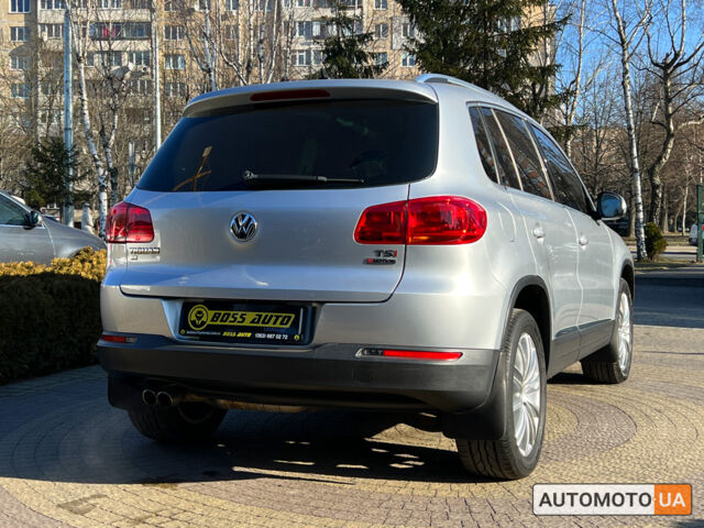 Сірий Фольксваген Тігуан, об'ємом двигуна 2 л та пробігом 137 тис. км за 16700 $, фото 6 на Automoto.ua