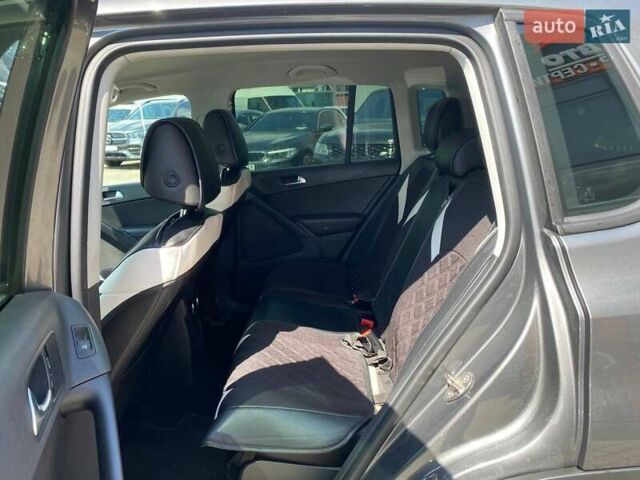 Серый Фольксваген Тигуан, объемом двигателя 1.98 л и пробегом 99 тыс. км за 12300 $, фото 18 на Automoto.ua