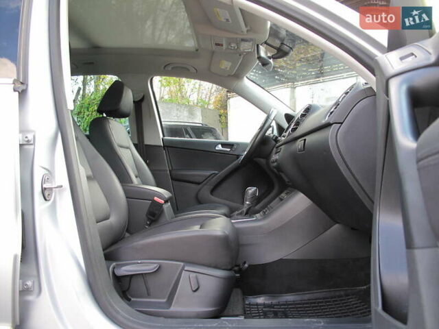 Серый Фольксваген Тигуан, объемом двигателя 2 л и пробегом 186 тыс. км за 14900 $, фото 59 на Automoto.ua