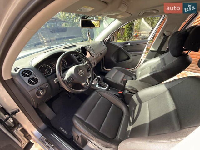 Серый Фольксваген Тигуан, объемом двигателя 1.98 л и пробегом 142 тыс. км за 12800 $, фото 23 на Automoto.ua