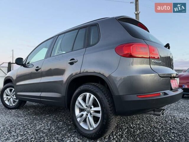 Серый Фольксваген Тигуан, объемом двигателя 2 л и пробегом 135 тыс. км за 11950 $, фото 35 на Automoto.ua