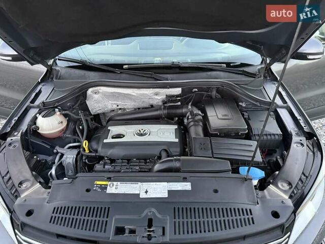 Серый Фольксваген Тигуан, объемом двигателя 2 л и пробегом 135 тыс. км за 11950 $, фото 87 на Automoto.ua