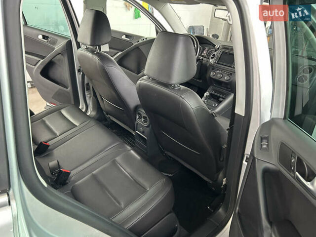 Серый Фольксваген Тигуан, объемом двигателя 1.98 л и пробегом 117 тыс. км за 14500 $, фото 16 на Automoto.ua