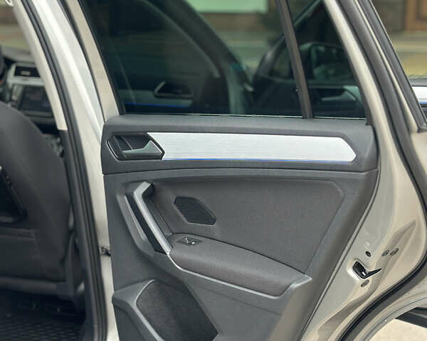 Серый Фольксваген Тигуан, объемом двигателя 1.98 л и пробегом 115 тыс. км за 23300 $, фото 22 на Automoto.ua