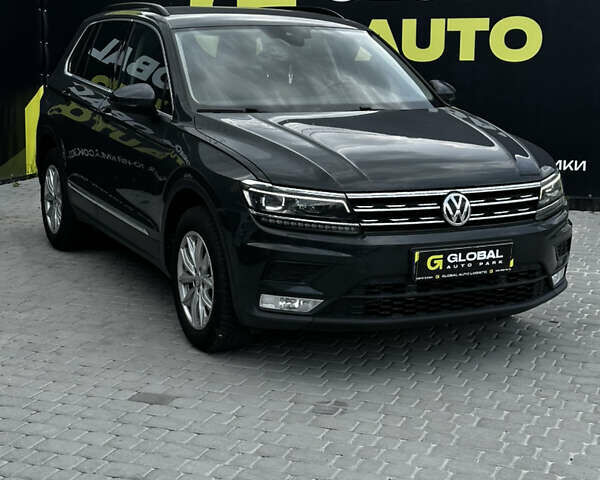 Сірий Фольксваген Тігуан, об'ємом двигуна 1.97 л та пробігом 181 тис. км за 22300 $, фото 2 на Automoto.ua