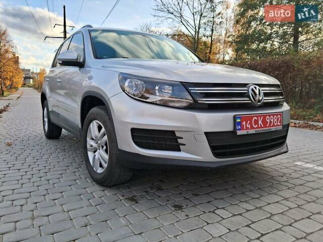 Сірий Фольксваген Тігуан, об'ємом двигуна 2 л та пробігом 190 тис. км за 11650 $, фото 30 на Automoto.ua