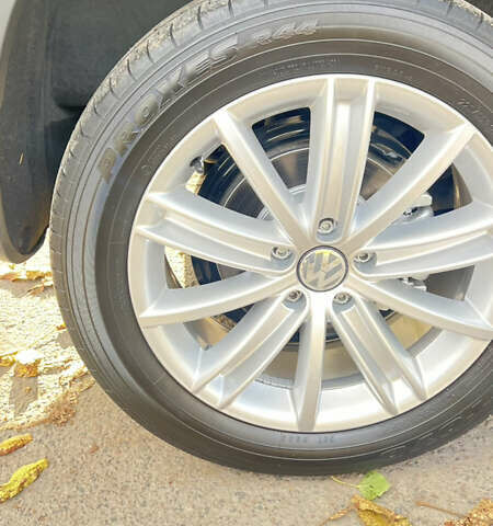 Сірий Фольксваген Тігуан, об'ємом двигуна 1.98 л та пробігом 124 тис. км за 13590 $, фото 20 на Automoto.ua