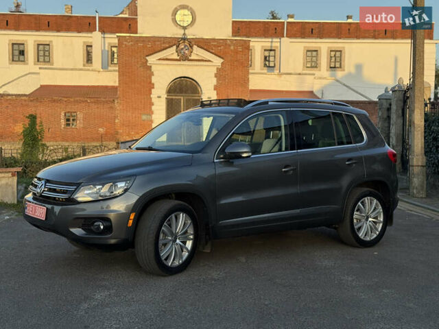 Серый Фольксваген Тигуан, объемом двигателя 2 л и пробегом 199 тыс. км за 12200 $, фото 1 на Automoto.ua