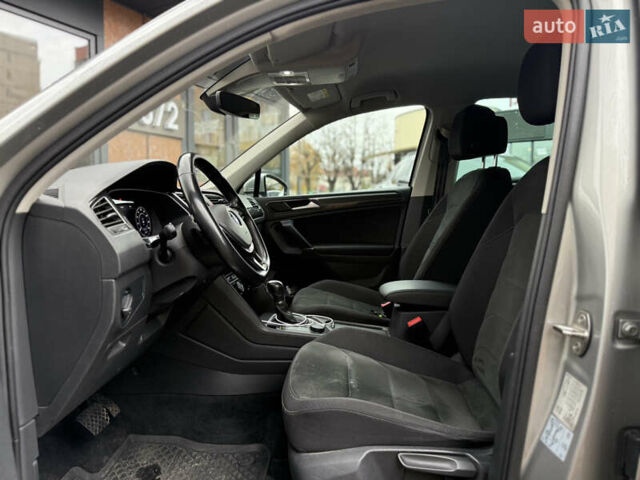 Сірий Фольксваген Тігуан, об'ємом двигуна 1.97 л та пробігом 149 тис. км за 23000 $, фото 7 на Automoto.ua