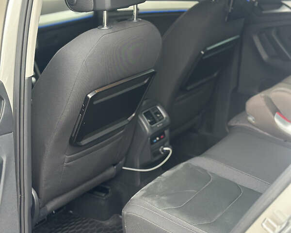 Серый Фольксваген Тигуан, объемом двигателя 1.98 л и пробегом 115 тыс. км за 23300 $, фото 30 на Automoto.ua