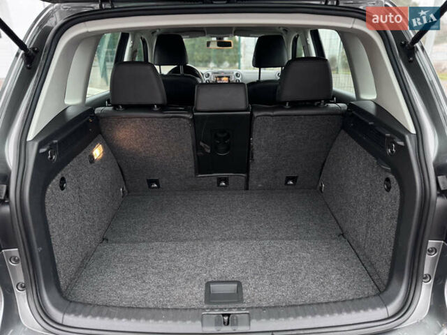 Серый Фольксваген Тигуан, объемом двигателя 2 л и пробегом 169 тыс. км за 12300 $, фото 33 на Automoto.ua