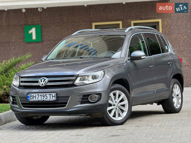 Серый Фольксваген Тигуан, объемом двигателя 1.97 л и пробегом 124 тыс. км за 17200 $, фото 1 на Automoto.ua