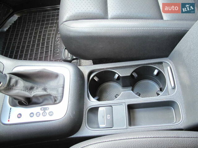 Серый Фольксваген Тигуан, объемом двигателя 2 л и пробегом 186 тыс. км за 14900 $, фото 90 на Automoto.ua