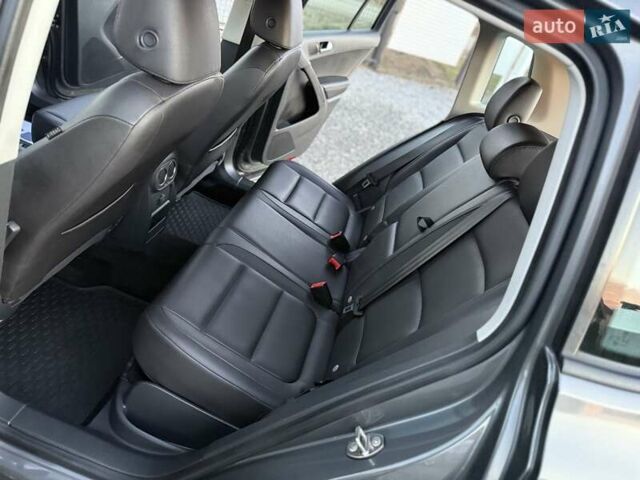 Серый Фольксваген Тигуан, объемом двигателя 2 л и пробегом 135 тыс. км за 11950 $, фото 64 на Automoto.ua