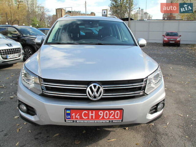 Серый Фольксваген Тигуан, объемом двигателя 2 л и пробегом 186 тыс. км за 14900 $, фото 4 на Automoto.ua