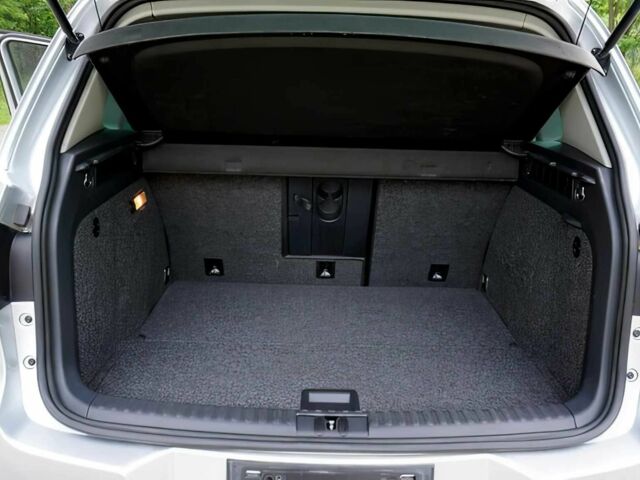 Серый Фольксваген Тигуан, объемом двигателя 2 л и пробегом 77 тыс. км за 8900 $, фото 14 на Automoto.ua